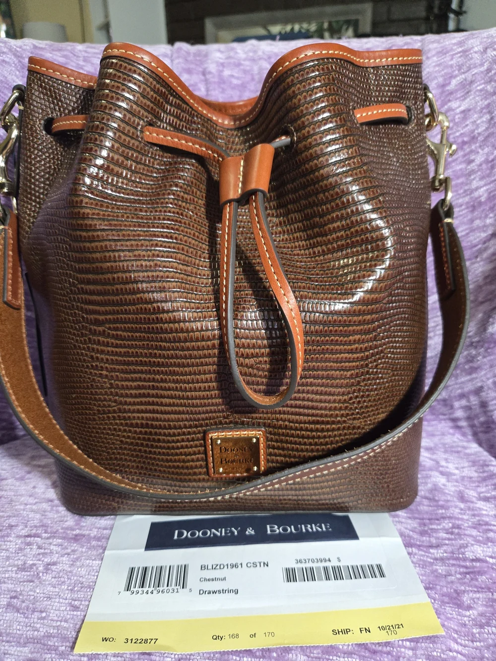 Dooney & Bourke Chestnut Textured Lizard- Emboased Drawstring Bucket Bag. NWT🫶